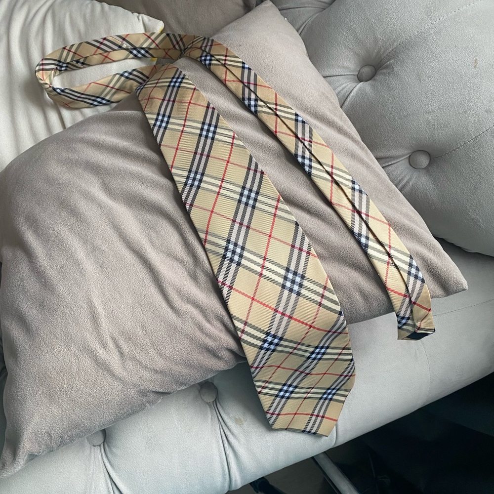 ‼️SOLD ‼️Burberry tie (Authentic)